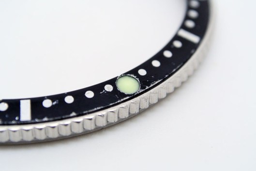 62MAS bezel lume pip