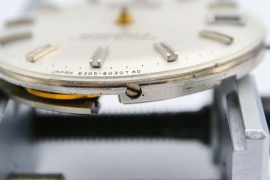 Seiko 8305 dial screw