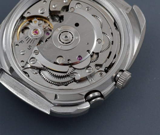 crown-and-button-fitted