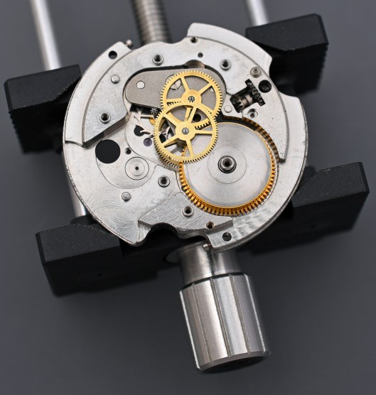 The gear train exposed